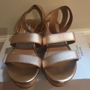 BNWT STEVE MADDEN SANDALS, GIRLS 3